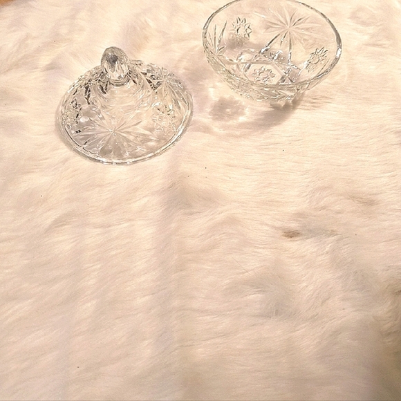 Elegant Vintage Crystal Candy Dish - Picture 2 of 4